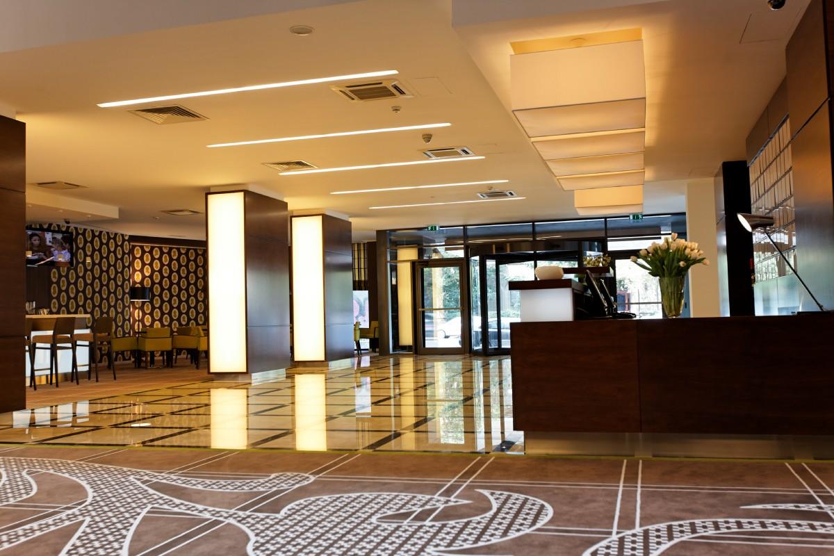 Capital Plaza Hotel Bukarest Kültér fotó