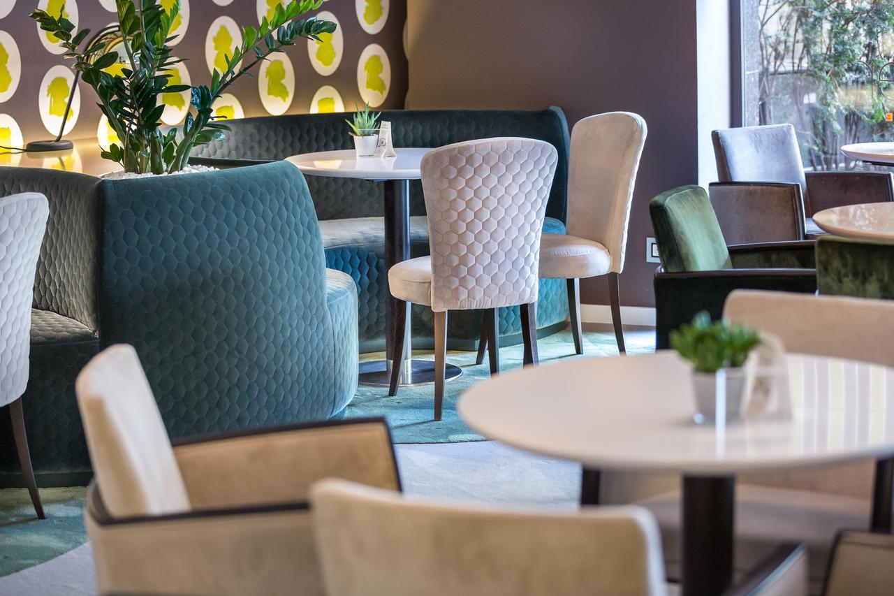 Capital Plaza Hotel Bukarest Kültér fotó